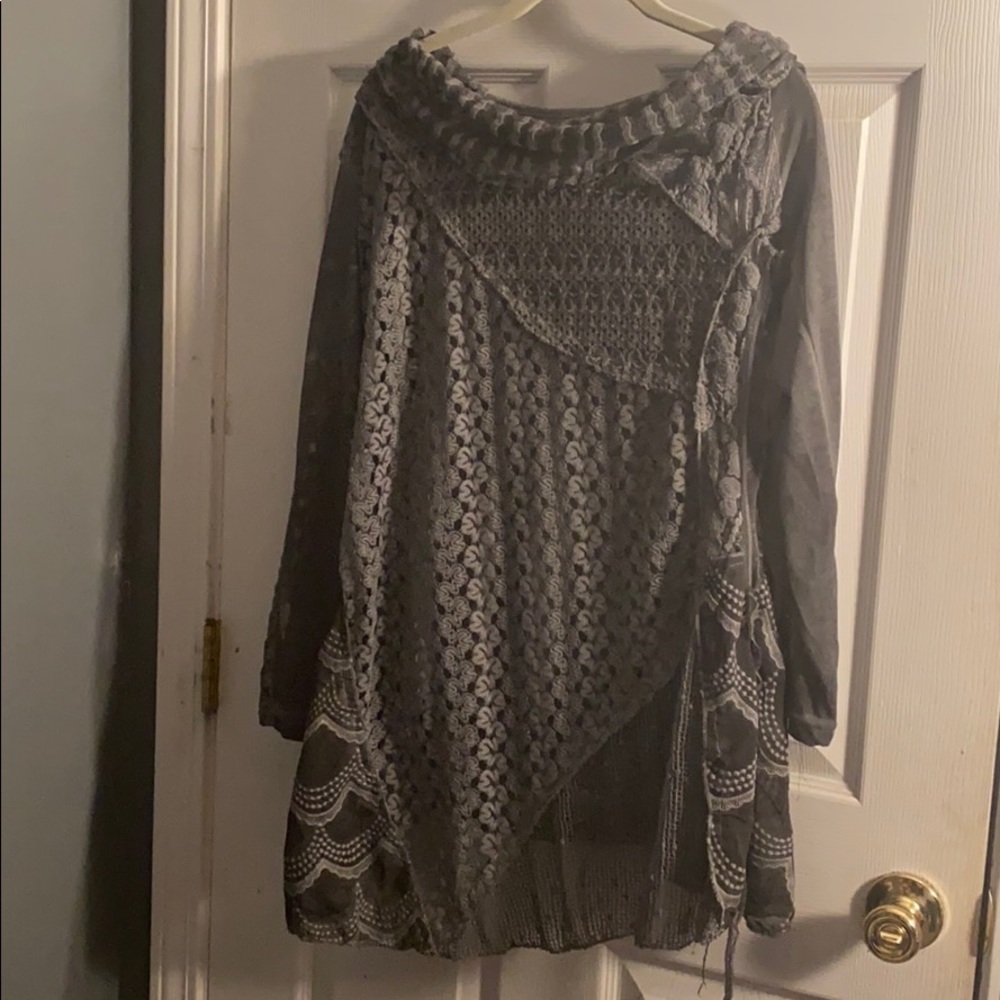 Simply couture flowy shirt for women